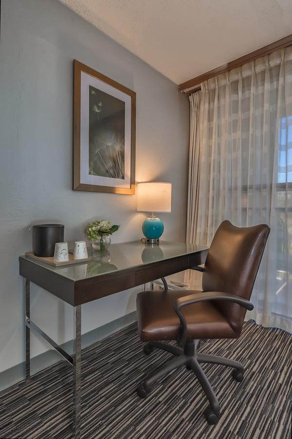 Sawgrass Grand Hotel And Suites Sports Complex Санрайз Номер фото